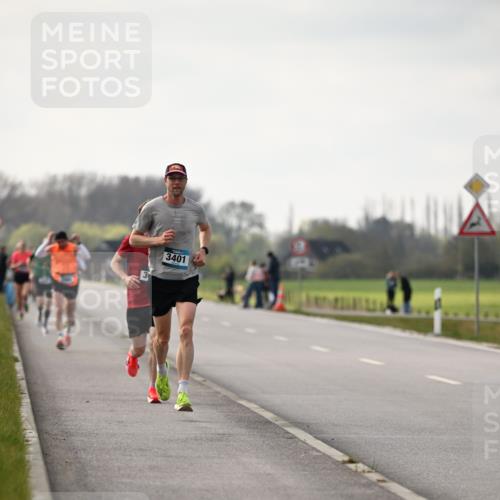 12.04.2026 - 45. Internationalen Wilhelmsburger Insellauf Dr. Thomas Lammeyer http://msf.ph/oto/9438850 12.04.2026 09:56:27 Laufen 3401 meine-sportfotos.de