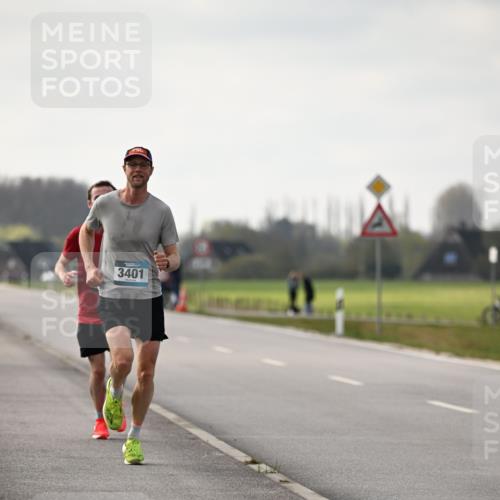 12.04.2026 - 45. Internationalen Wilhelmsburger Insellauf Dr. Thomas Lammeyer http://msf.ph/oto/9438863 12.04.2026 09:56:29 Laufen 3401 meine-sportfotos.de
