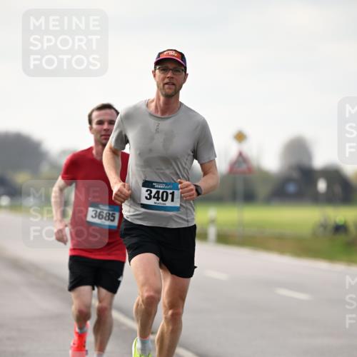 12.04.2026 - 45. Internationalen Wilhelmsburger Insellauf Dr. Thomas Lammeyer http://msf.ph/oto/9438870 12.04.2026 09:56:31 Laufen 3685, 45, 3401 meine-sportfotos.de