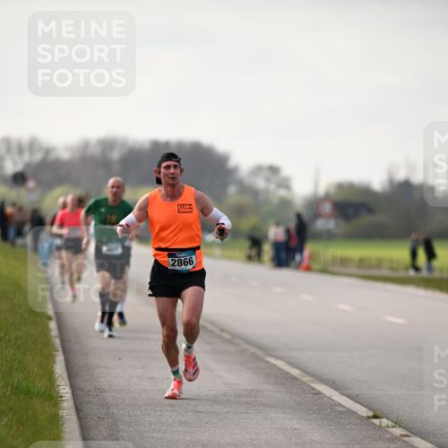 12.04.2026 - 45. Internationalen Wilhelmsburger Insellauf Dr. Thomas Lammeyer http://msf.ph/oto/9438874 12.04.2026 09:56:34 Laufen 2866 meine-sportfotos.de