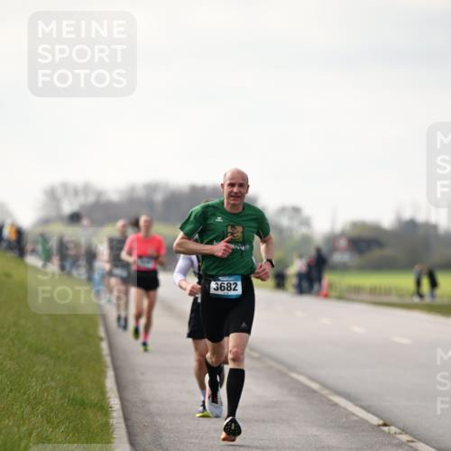 12.04.2026 - 45. Internationalen Wilhelmsburger Insellauf Dr. Thomas Lammeyer http://msf.ph/oto/9438900 12.04.2026 09:56:38 Laufen 3682 meine-sportfotos.de