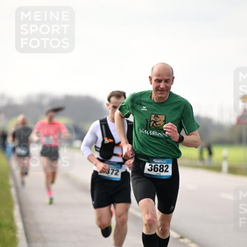 12.04.2026 - 45. Internationalen Wilhelmsburger Insellauf Dr. Thomas Lammeyer http://msf.ph/oto/9438912 12.04.2026 09:56:40 Laufen 872, 3682 meine-sportfotos.de