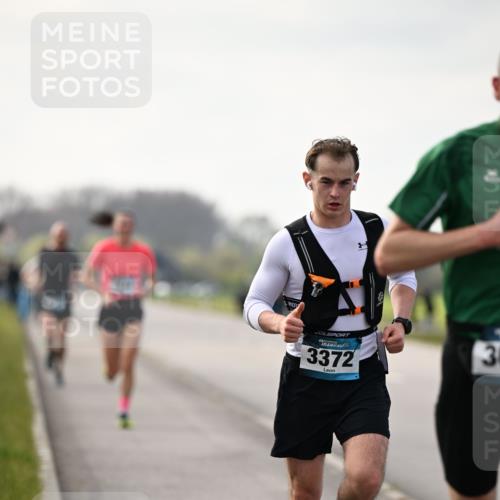 12.04.2026 - 45. Internationalen Wilhelmsburger Insellauf Dr. Thomas Lammeyer http://msf.ph/oto/9438915 12.04.2026 09:56:41 Laufen 3372, 3 meine-sportfotos.de