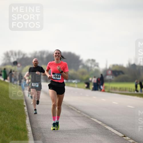12.04.2026 - 45. Internationalen Wilhelmsburger Insellauf Dr. Thomas Lammeyer http://msf.ph/oto/9438919 12.04.2026 09:56:43 Laufen 4475, 3644 meine-sportfotos.de