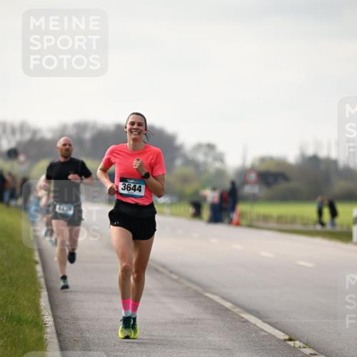 12.04.2026 - 45. Internationalen Wilhelmsburger Insellauf Dr. Thomas Lammeyer http://msf.ph/oto/9438924 12.04.2026 09:56:43 Laufen 3644 meine-sportfotos.de