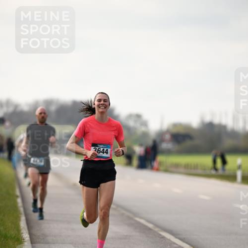 12.04.2026 - 45. Internationalen Wilhelmsburger Insellauf Dr. Thomas Lammeyer http://msf.ph/oto/9438928 12.04.2026 09:56:44 Laufen 3644 meine-sportfotos.de