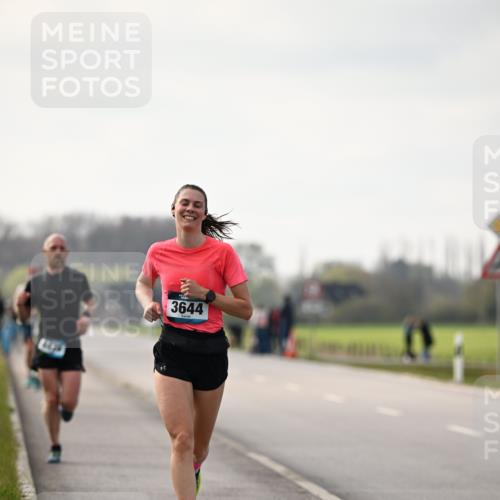 12.04.2026 - 45. Internationalen Wilhelmsburger Insellauf Dr. Thomas Lammeyer http://msf.ph/oto/9438929 12.04.2026 09:56:44 Laufen 3644 meine-sportfotos.de