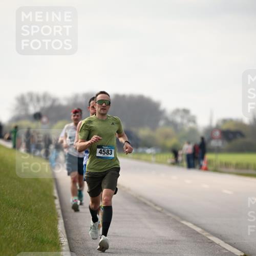 12.04.2026 - 45. Internationalen Wilhelmsburger Insellauf Dr. Thomas Lammeyer http://msf.ph/oto/9438958 12.04.2026 09:56:50 Laufen 4583 meine-sportfotos.de