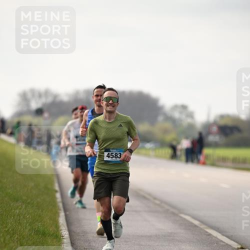 12.04.2026 - 45. Internationalen Wilhelmsburger Insellauf Dr. Thomas Lammeyer http://msf.ph/oto/9438962 12.04.2026 09:56:51 Laufen 4583 meine-sportfotos.de