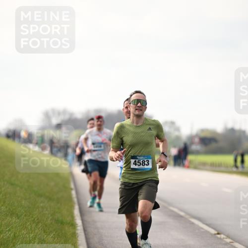 12.04.2026 - 45. Internationalen Wilhelmsburger Insellauf Dr. Thomas Lammeyer http://msf.ph/oto/9438970 12.04.2026 09:56:52 Laufen 4583 meine-sportfotos.de