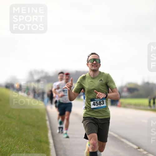 12.04.2026 - 45. Internationalen Wilhelmsburger Insellauf Dr. Thomas Lammeyer http://msf.ph/oto/9438974 12.04.2026 09:56:53 Laufen 4583 meine-sportfotos.de