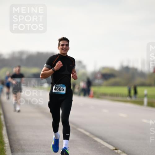 12.04.2026 - 45. Internationalen Wilhelmsburger Insellauf Dr. Thomas Lammeyer http://msf.ph/oto/9439009 12.04.2026 09:57:10 Laufen 4605 meine-sportfotos.de