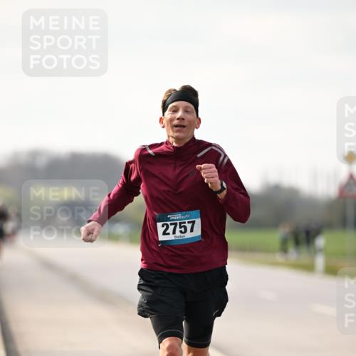 12.04.2026 - 45. Internationalen Wilhelmsburger Insellauf Dr. Thomas Lammeyer http://msf.ph/oto/9439098 12.04.2026 09:57:50 Laufen 45, 2757 meine-sportfotos.de