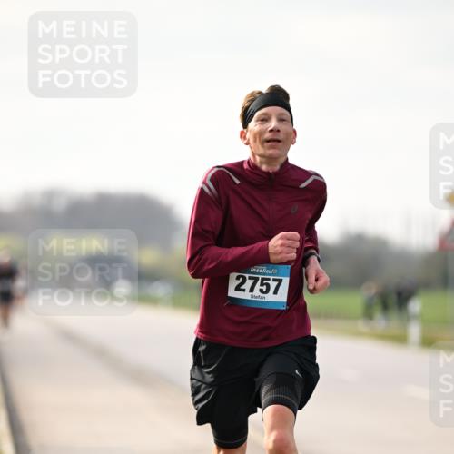 12.04.2026 - 45. Internationalen Wilhelmsburger Insellauf Dr. Thomas Lammeyer http://msf.ph/oto/9439100 12.04.2026 09:57:50 Laufen 2757 meine-sportfotos.de