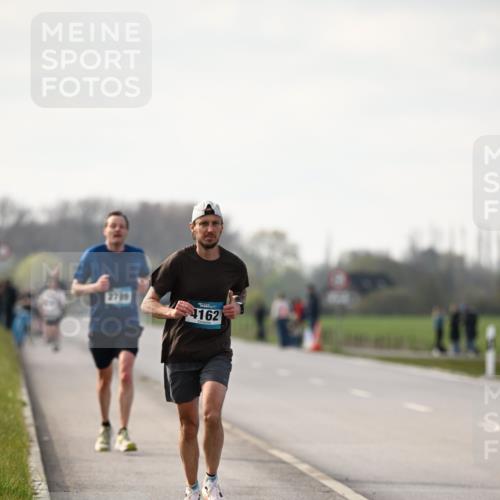 12.04.2026 - 45. Internationalen Wilhelmsburger Insellauf Dr. Thomas Lammeyer http://msf.ph/oto/9439103 12.04.2026 09:58:04 Laufen 2789, 4162 meine-sportfotos.de