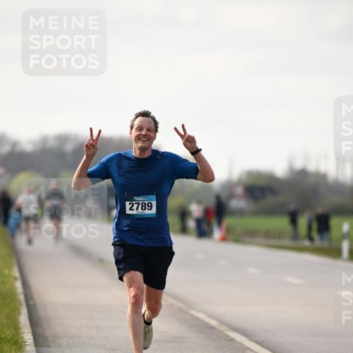 12.04.2026 - 45. Internationalen Wilhelmsburger Insellauf Dr. Thomas Lammeyer http://msf.ph/oto/9439116 12.04.2026 09:58:07 Laufen 2789 meine-sportfotos.de