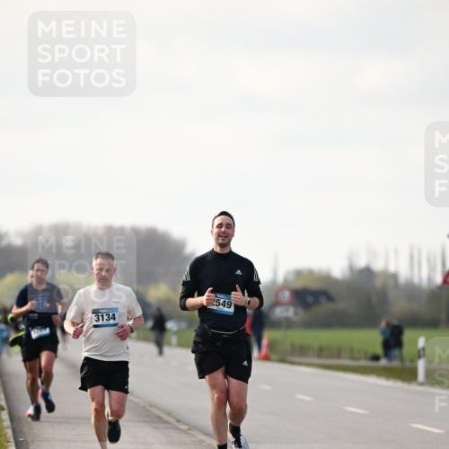 12.04.2026 - 45. Internationalen Wilhelmsburger Insellauf Dr. Thomas Lammeyer http://msf.ph/oto/9439139 12.04.2026 09:58:23 Laufen 2549, 3134 meine-sportfotos.de