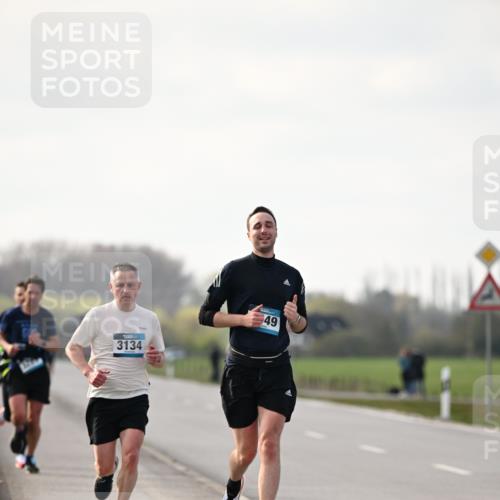 12.04.2026 - 45. Internationalen Wilhelmsburger Insellauf Dr. Thomas Lammeyer http://msf.ph/oto/9439146 12.04.2026 09:58:24 Laufen 3134, 49 meine-sportfotos.de
