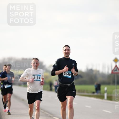 12.04.2026 - 45. Internationalen Wilhelmsburger Insellauf Dr. Thomas Lammeyer http://msf.ph/oto/9439150 12.04.2026 09:58:25 Laufen 3134, 2549 meine-sportfotos.de