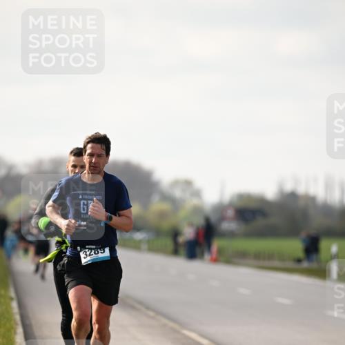12.04.2026 - 45. Internationalen Wilhelmsburger Insellauf Dr. Thomas Lammeyer http://msf.ph/oto/9439172 12.04.2026 09:58:29 Laufen 2023, 3289 meine-sportfotos.de