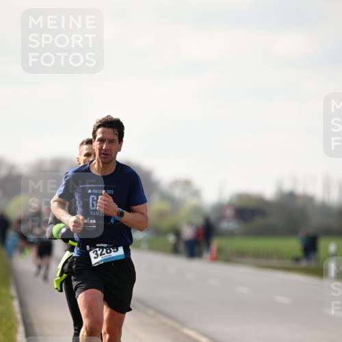 12.04.2026 - 45. Internationalen Wilhelmsburger Insellauf Dr. Thomas Lammeyer http://msf.ph/oto/9439177 12.04.2026 09:58:29 Laufen 2023, 3289 meine-sportfotos.de