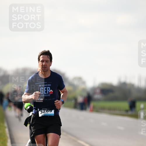 12.04.2026 - 45. Internationalen Wilhelmsburger Insellauf Dr. Thomas Lammeyer http://msf.ph/oto/9439179 12.04.2026 09:58:30 Laufen 2023, 3289 meine-sportfotos.de