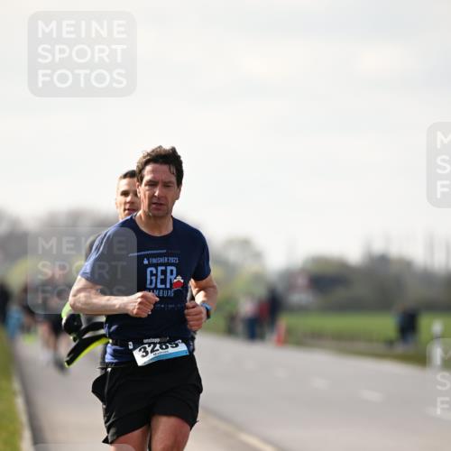 12.04.2026 - 45. Internationalen Wilhelmsburger Insellauf Dr. Thomas Lammeyer http://msf.ph/oto/9439181 12.04.2026 09:58:30 Laufen 2023, 3265 meine-sportfotos.de