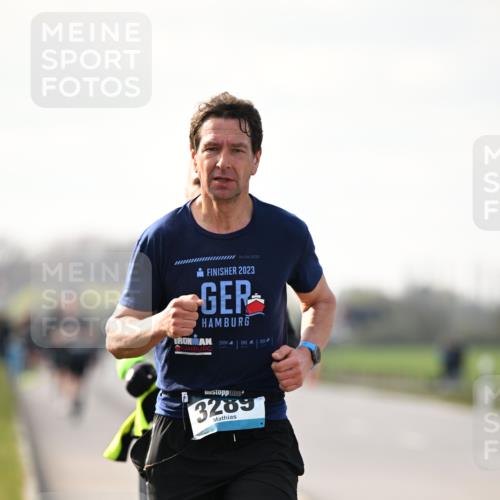 12.04.2026 - 45. Internationalen Wilhelmsburger Insellauf Dr. Thomas Lammeyer http://msf.ph/oto/9439189 12.04.2026 09:58:31 Laufen 04, 06, 2023, 2023, 3289 meine-sportfotos.de