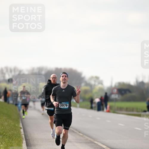 12.04.2026 - 45. Internationalen Wilhelmsburger Insellauf Dr. Thomas Lammeyer http://msf.ph/oto/9439197 12.04.2026 09:58:38 Laufen 3976, 22 meine-sportfotos.de