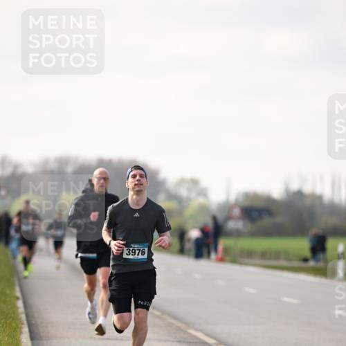 12.04.2026 - 45. Internationalen Wilhelmsburger Insellauf Dr. Thomas Lammeyer http://msf.ph/oto/9439202 12.04.2026 09:58:39 Laufen 3976, 226 meine-sportfotos.de