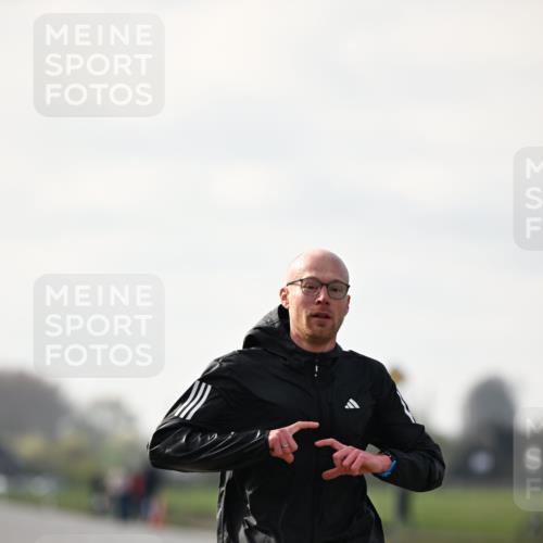 12.04.2026 - 45. Internationalen Wilhelmsburger Insellauf Dr. Thomas Lammeyer http://msf.ph/oto/9439207 12.04.2026 09:58:44 Laufen  meine-sportfotos.de