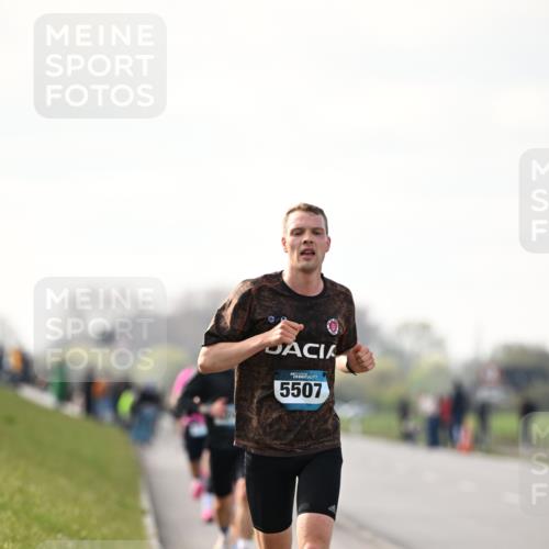 12.04.2026 - 45. Internationalen Wilhelmsburger Insellauf Dr. Thomas Lammeyer http://msf.ph/oto/9439215 12.04.2026 09:58:54 Laufen 5507 meine-sportfotos.de