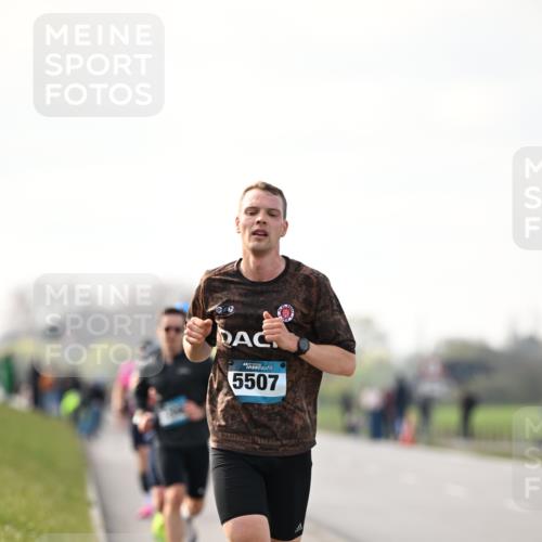 12.04.2026 - 45. Internationalen Wilhelmsburger Insellauf Dr. Thomas Lammeyer http://msf.ph/oto/9439218 12.04.2026 09:58:54 Laufen 5507 meine-sportfotos.de