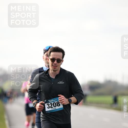 12.04.2026 - 45. Internationalen Wilhelmsburger Insellauf Dr. Thomas Lammeyer http://msf.ph/oto/9439238 12.04.2026 09:58:58 Laufen 3208 meine-sportfotos.de