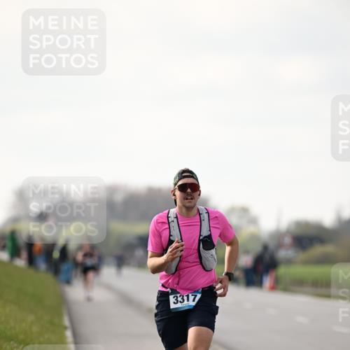 12.04.2026 - 45. Internationalen Wilhelmsburger Insellauf Dr. Thomas Lammeyer http://msf.ph/oto/9439243 12.04.2026 09:59:01 Laufen 3317 meine-sportfotos.de
