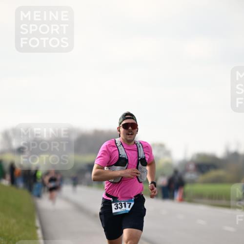 12.04.2026 - 45. Internationalen Wilhelmsburger Insellauf Dr. Thomas Lammeyer http://msf.ph/oto/9439244 12.04.2026 09:59:01 Laufen 3317 meine-sportfotos.de