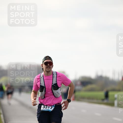12.04.2026 - 45. Internationalen Wilhelmsburger Insellauf Dr. Thomas Lammeyer http://msf.ph/oto/9439248 12.04.2026 09:59:01 Laufen 3317 meine-sportfotos.de
