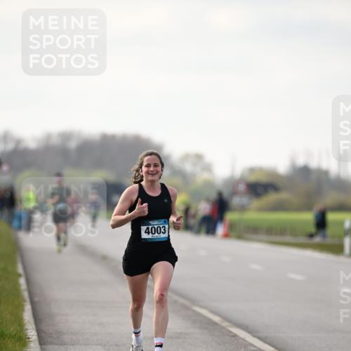 12.04.2026 - 45. Internationalen Wilhelmsburger Insellauf Dr. Thomas Lammeyer http://msf.ph/oto/9439262 12.04.2026 09:59:14 Laufen 4003 meine-sportfotos.de