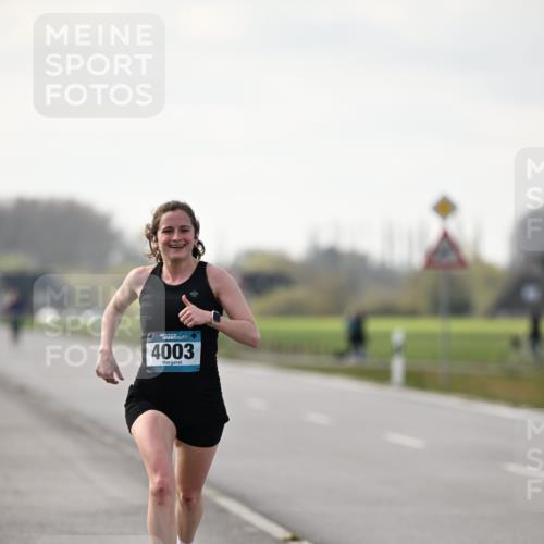 12.04.2026 - 45. Internationalen Wilhelmsburger Insellauf Dr. Thomas Lammeyer http://msf.ph/oto/9439269 12.04.2026 09:59:15 Laufen 4003 meine-sportfotos.de