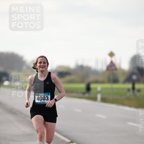 12.04.2026 - 45. Internationalen Wilhelmsburger Insellauf Dr. Thomas Lammeyer http://msf.ph/oto/9439270 12.04.2026 09:59:15 Laufen 4003 meine-sportfotos.de