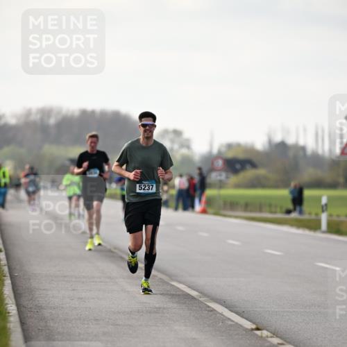 12.04.2026 - 45. Internationalen Wilhelmsburger Insellauf Dr. Thomas Lammeyer http://msf.ph/oto/9439271 12.04.2026 09:59:25 Laufen 5237 meine-sportfotos.de