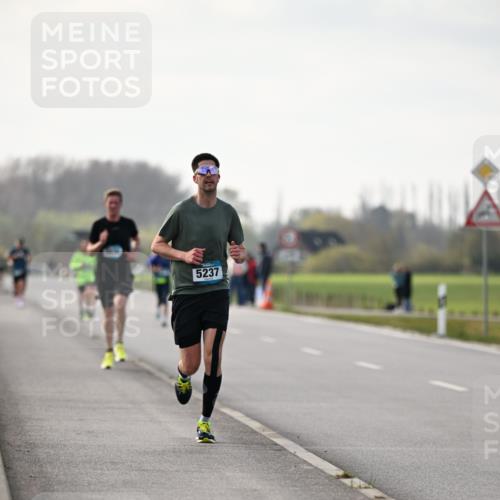 12.04.2026 - 45. Internationalen Wilhelmsburger Insellauf Dr. Thomas Lammeyer http://msf.ph/oto/9439276 12.04.2026 09:59:26 Laufen 5237 meine-sportfotos.de