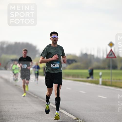 12.04.2026 - 45. Internationalen Wilhelmsburger Insellauf Dr. Thomas Lammeyer http://msf.ph/oto/9439286 12.04.2026 09:59:27 Laufen 5237 meine-sportfotos.de