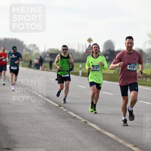 12.04.2026 - 45. Internationalen Wilhelmsburger Insellauf Dr. Thomas Lammeyer http://msf.ph/oto/9439316 12.04.2026 09:59:44 Laufen 2253, 5271, 2127, 4291, 309 meine-sportfotos.de