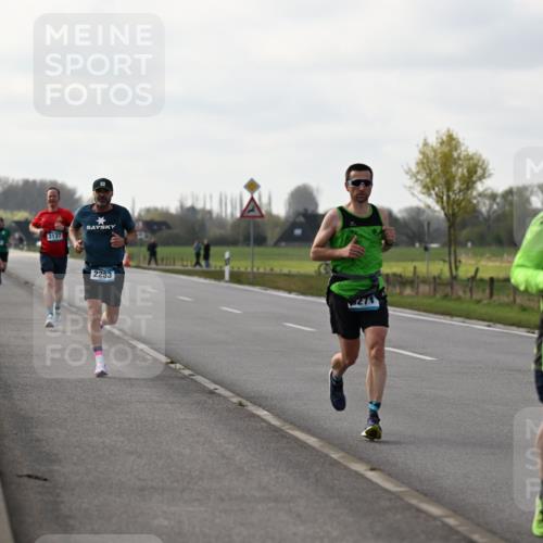 12.04.2026 - 45. Internationalen Wilhelmsburger Insellauf Dr. Thomas Lammeyer http://msf.ph/oto/9439330 12.04.2026 09:59:48 Laufen 3137, 2253, 2127 meine-sportfotos.de