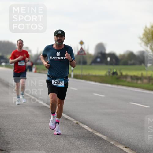12.04.2026 - 45. Internationalen Wilhelmsburger Insellauf Dr. Thomas Lammeyer http://msf.ph/oto/9439341 12.04.2026 09:59:49 Laufen 3137, 2253 meine-sportfotos.de
