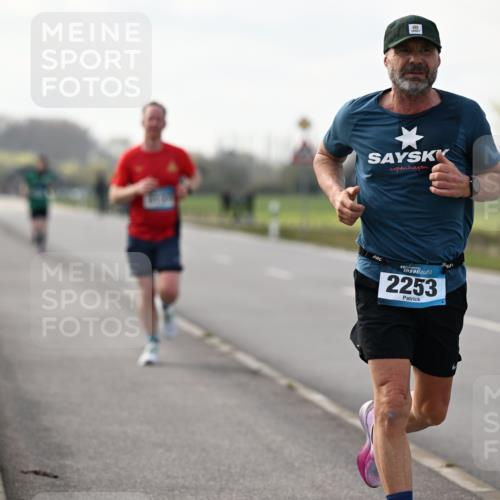 12.04.2026 - 45. Internationalen Wilhelmsburger Insellauf Dr. Thomas Lammeyer http://msf.ph/oto/9439346 12.04.2026 09:59:51 Laufen 45, 2253 meine-sportfotos.de