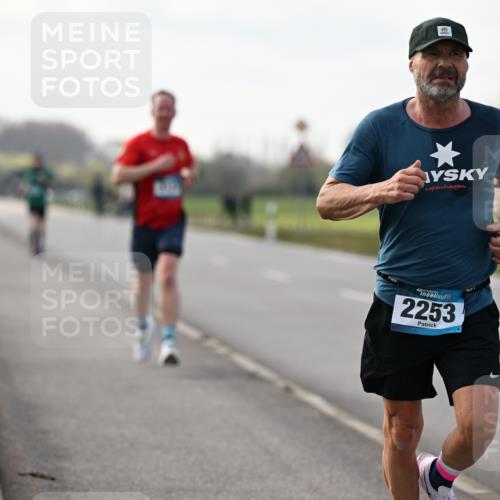 12.04.2026 - 45. Internationalen Wilhelmsburger Insellauf Dr. Thomas Lammeyer http://msf.ph/oto/9439347 12.04.2026 09:59:51 Laufen 45, 2253 meine-sportfotos.de