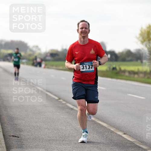 12.04.2026 - 45. Internationalen Wilhelmsburger Insellauf Dr. Thomas Lammeyer http://msf.ph/oto/9439360 12.04.2026 09:59:53 Laufen 3137 meine-sportfotos.de