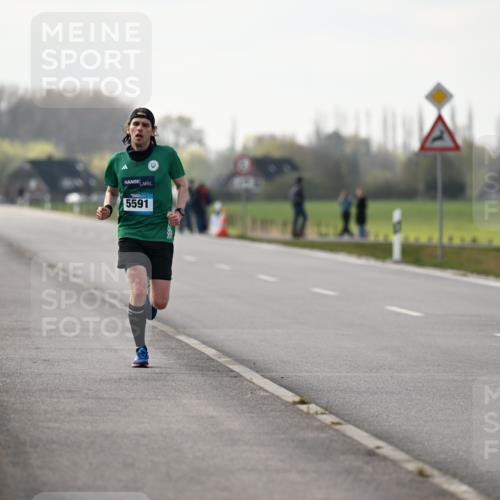 12.04.2026 - 45. Internationalen Wilhelmsburger Insellauf Dr. Thomas Lammeyer http://msf.ph/oto/9439367 12.04.2026 09:59:56 Laufen 5591 meine-sportfotos.de